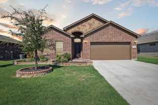 512 Lindisfarne Ln - Photo 1 of 1