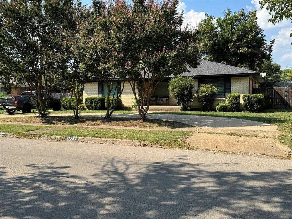 11321 Wyatt St - Photo 2 of 24