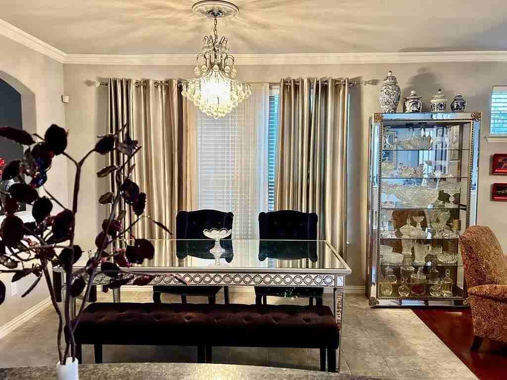 656 S Greenville Ave