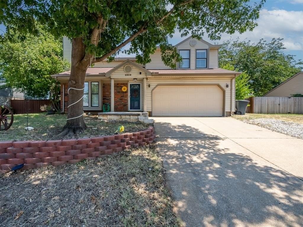 2609 Fountainview Dr - Photo 3 of 27