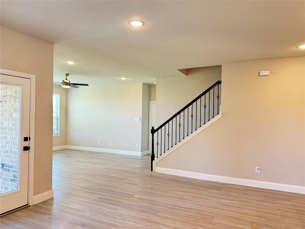 7308 Roaring Springs Rd - Photo 5 of 29