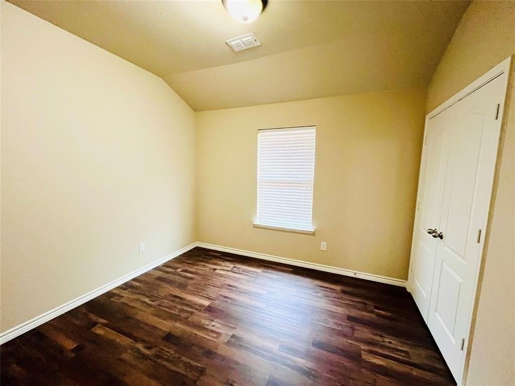 2217 Scott Creek Dr - Photo 2 of 18