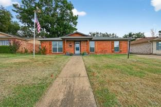 112 S Wood Ave - Photo 1 of 1