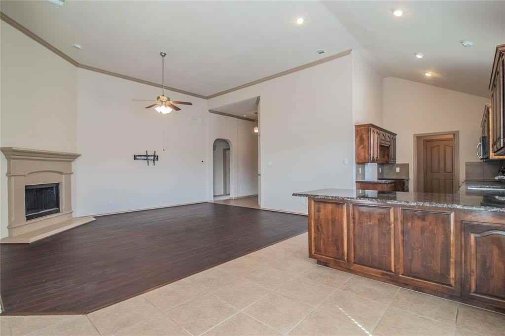 812 Olive Ct - Photo 6 of 29