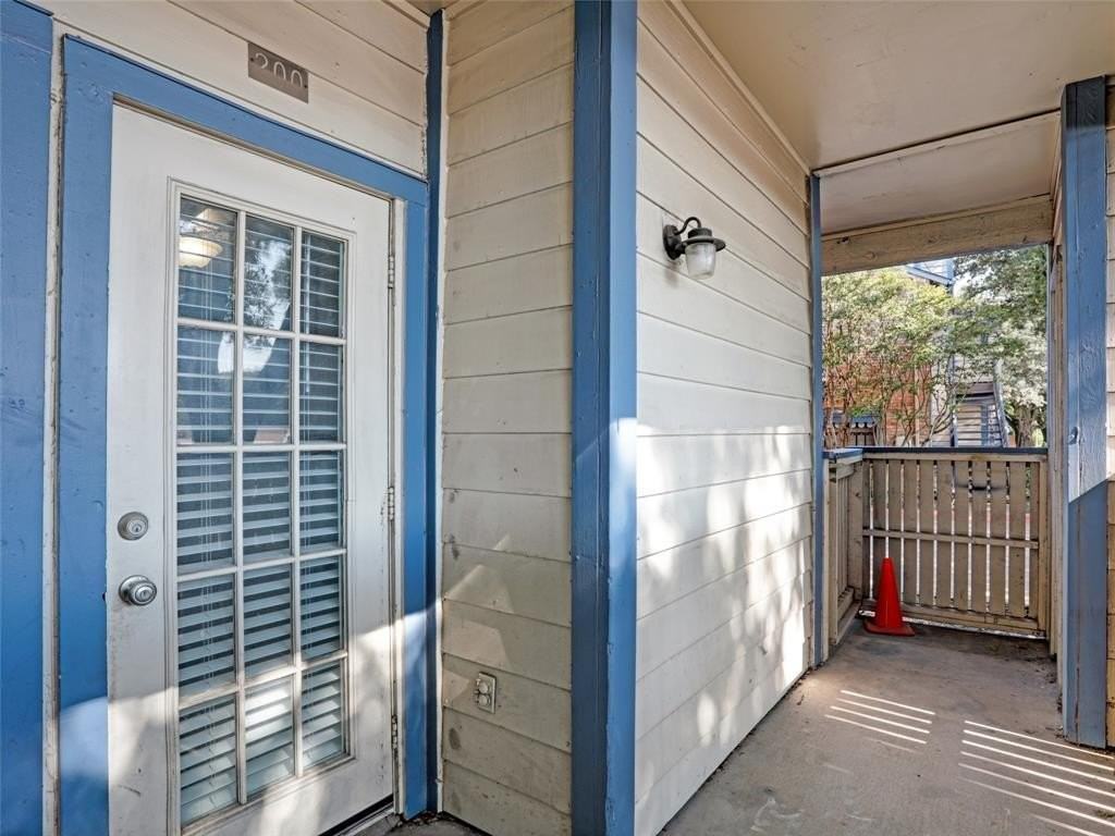 1601 Marsh Lane #200B - Photo 5 of 18