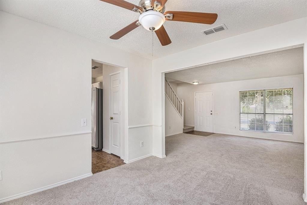 8201 Cloverglen Ln - Photo 7 of 24