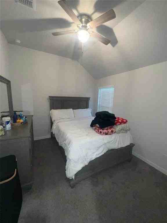 107 Lavender St - Photo 4 of 32