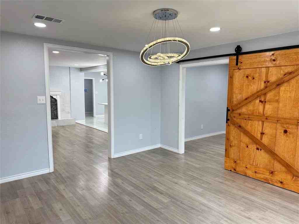 5720 Twineing St - Photo 7 of 18