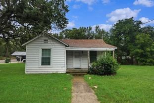 216 Ne 19th St - Photo 1 of 1