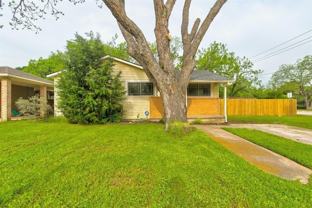 1300 Bennett Dr - Photo 1 of 1