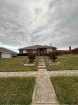 1046 Waterview Dr - Photo 1 of 1
