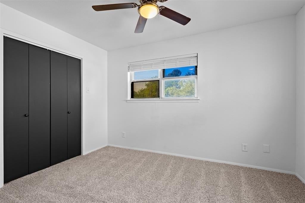 2806 Spring Valley Dr - Photo 4 of 22