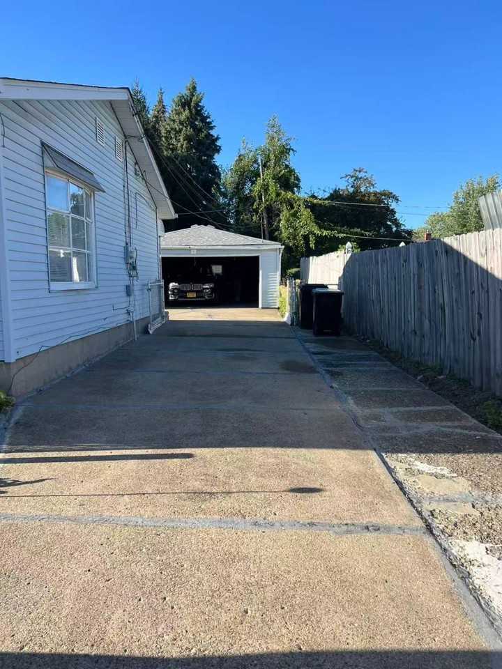 68 Bellhurst Rd - Photo 3 of 7