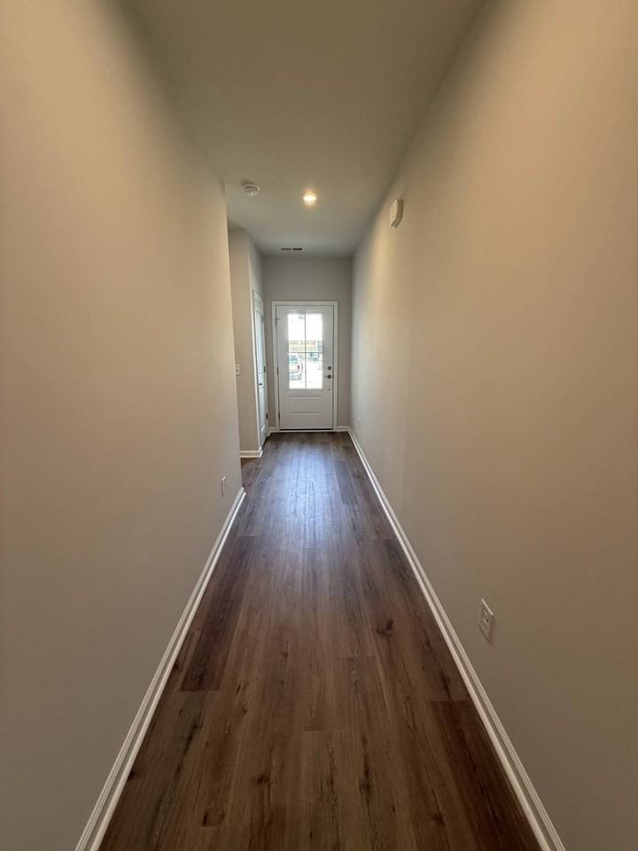 4319 Hartshorn Cir - Photo 3 of 28