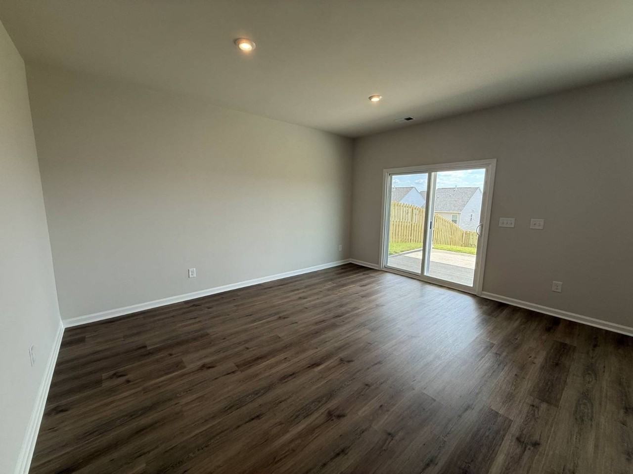 4319 Hartshorn Cir - Photo 5 of 28