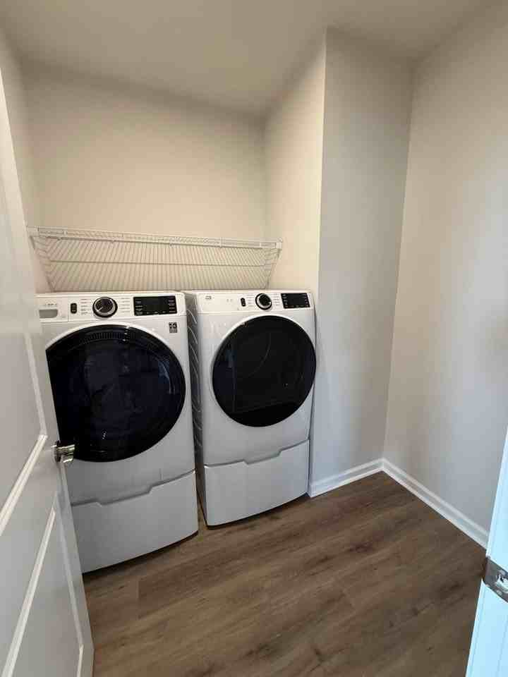 4319 Hartshorn Cir - Photo 7 of 28