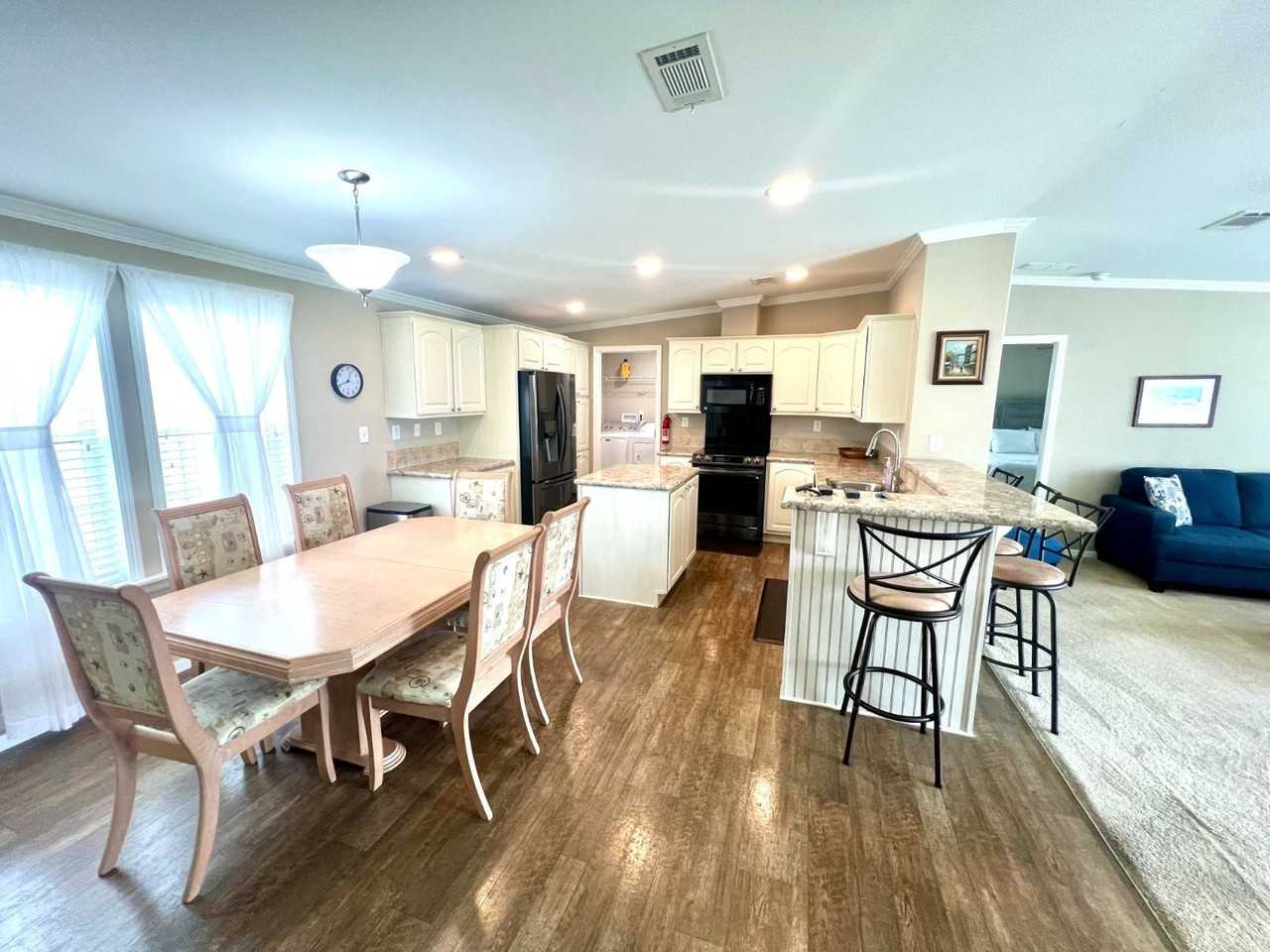 7407 Westwood Dr - Photo 4 of 25