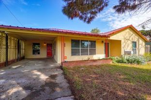 206 Sunset Ln - Photo 1 of 1