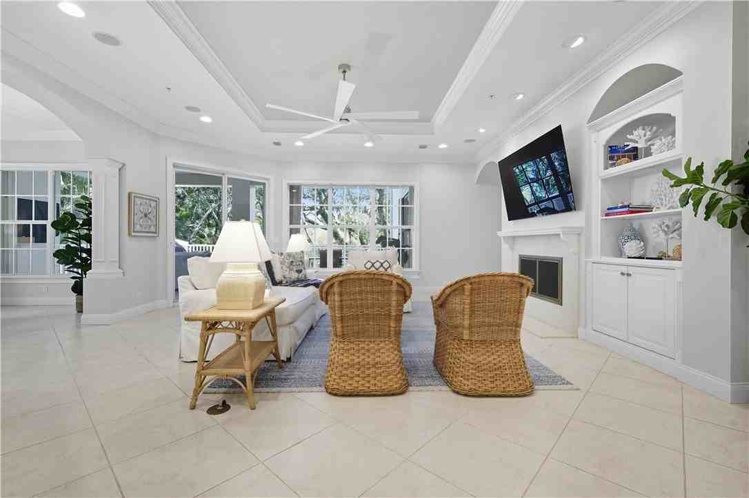 110 Island Plantation Terrace #101 - Photo 4 of 36