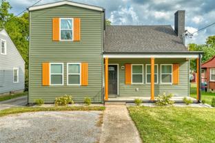 704 W 7th St - Photo 1 of 1
