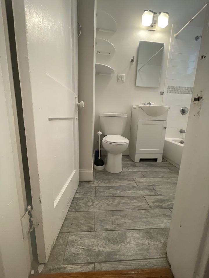 41 Hemenway St #19 - Photo 6 of 25