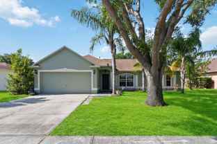 1007 Jacaranda Cir - Photo 1 of 1