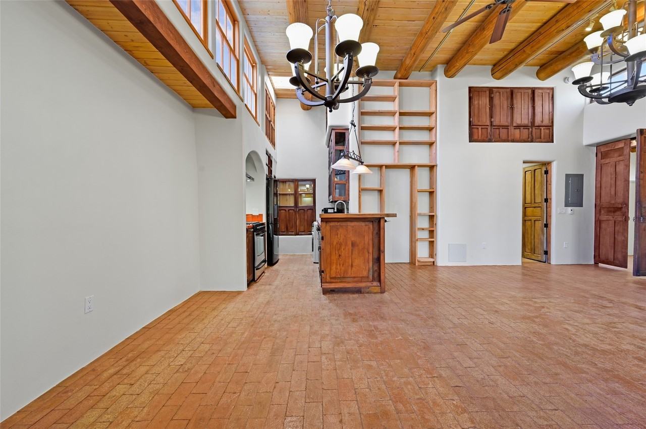 231 W Manhattan Ave Unit A #A - Photo 4 of 22