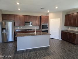 featured image of 4412 S Sunrise Bluff Way