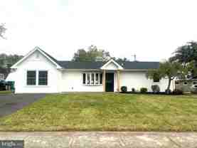 240 Goldenridge Dr - Photo 1 of 1