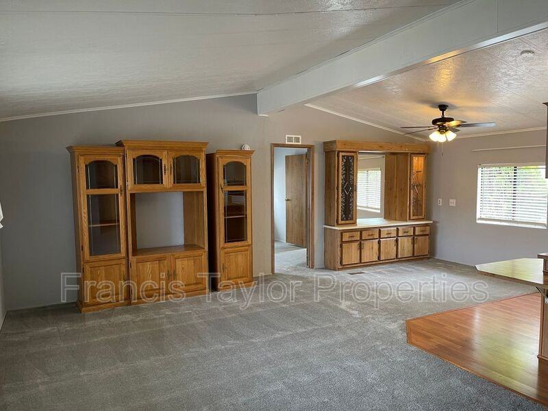 1822 Seco Gln - Photo 2 of 24