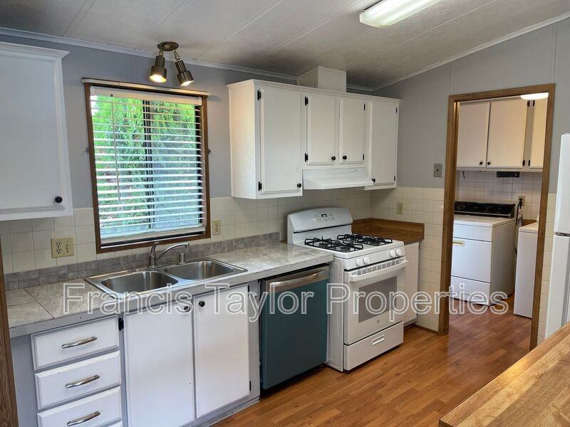 1822 Seco Gln - Photo 4 of 24