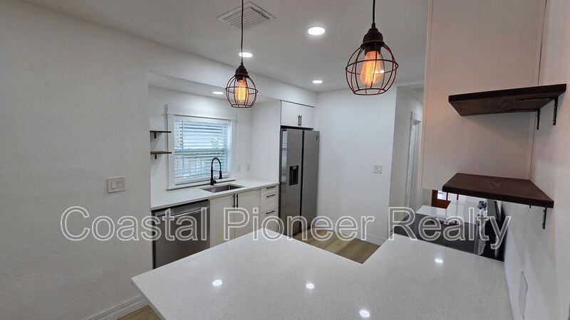 5420 29th Ave S #A - Photo 6 of 26