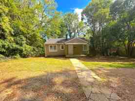 2438 Columbus Cir - Photo 1 of 1
