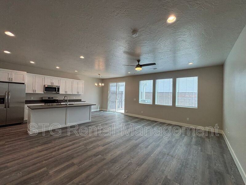 929 Sw - Photo 5 of 37