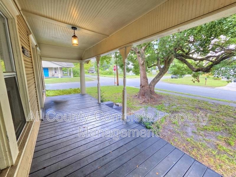 3058 Phyllis Street - Photo 2 of 28