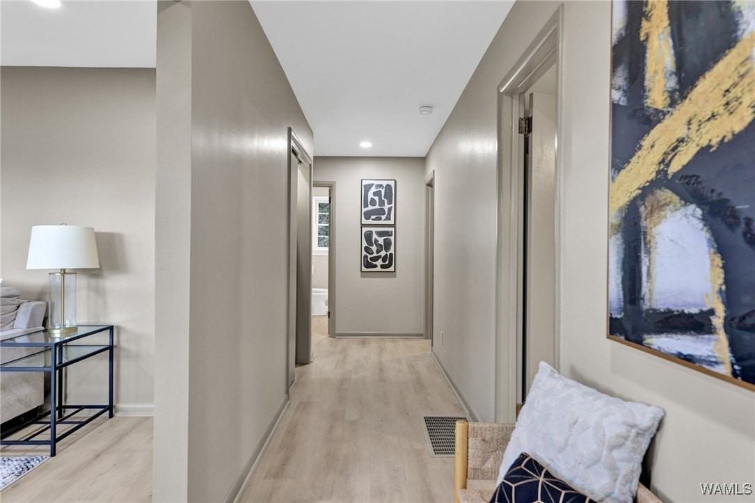 23 Windsor Dr - Photo 3 of 37