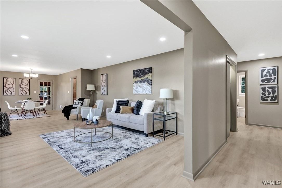 23 Windsor Dr - Photo 4 of 37