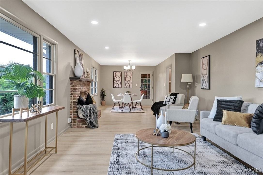 23 Windsor Dr - Photo 5 of 37