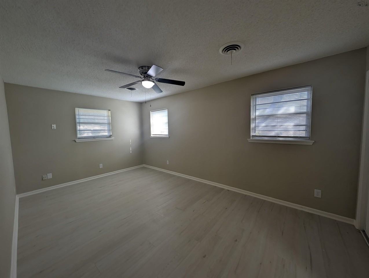 3907 Peggy Dr - Photo 7 of 12