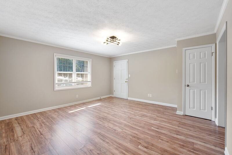 325 Winding River Dr Unit B - Photo 4 of 20