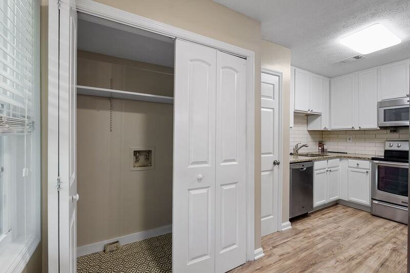 325 Winding River Dr Unit B - Photo 7 of 20