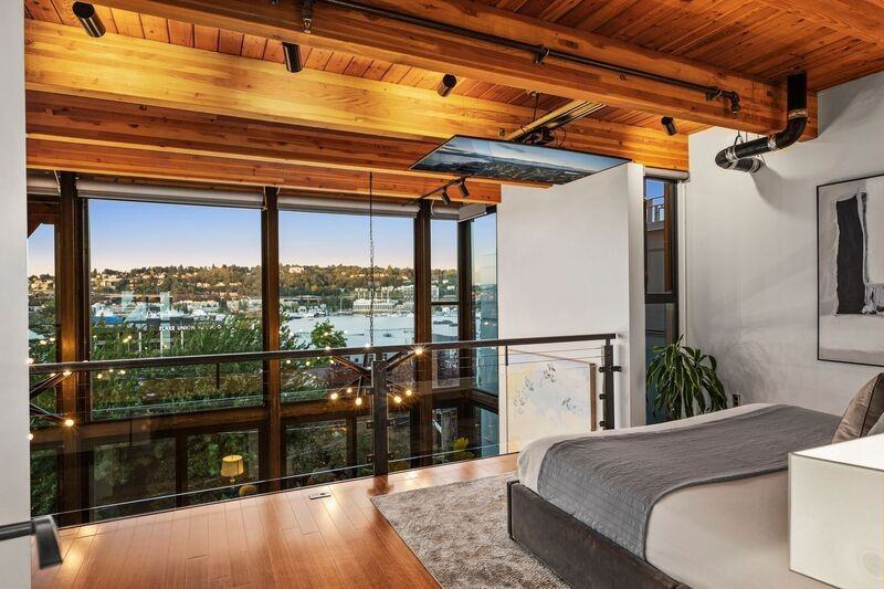 1707B Dexter Ave N - Photo 2 of 46