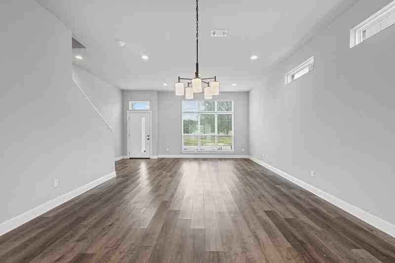 3134 Wayside Ave - Photo 3 of 12