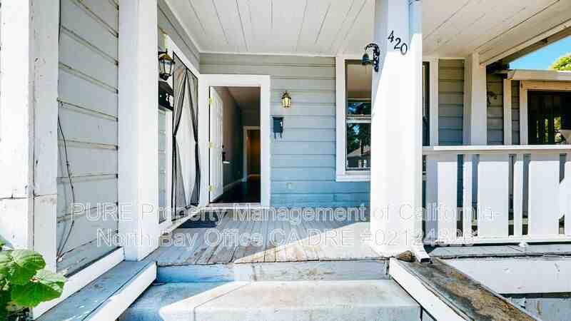 420 S Spring St #1 - Photo 2 of 26