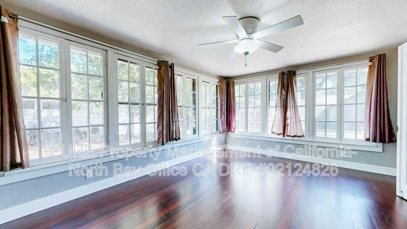 420 S Spring St #1 - Photo 4 of 26