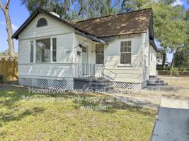 featured image of 261 W 60th St