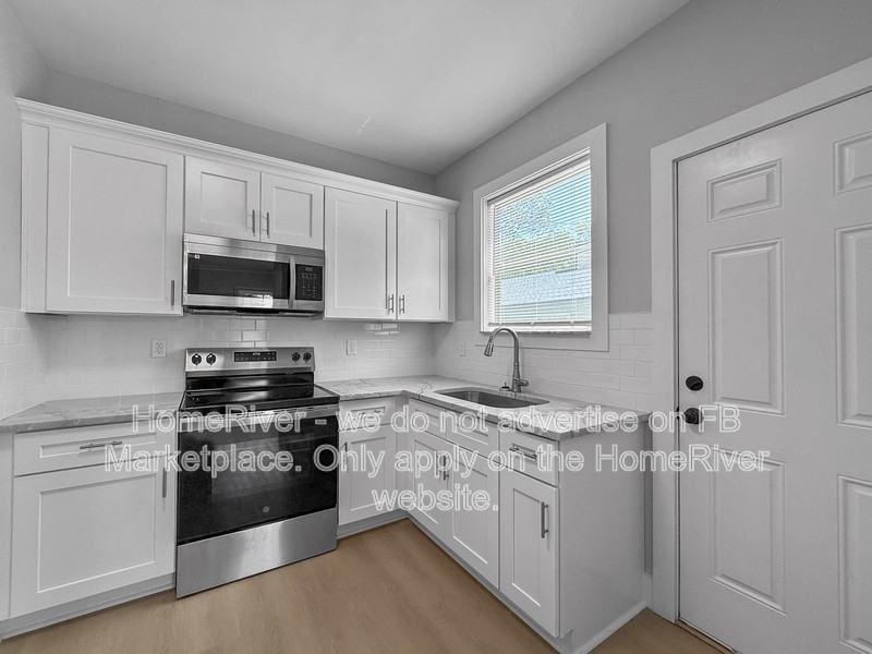 261 W 60th St - Photo 2 of 20