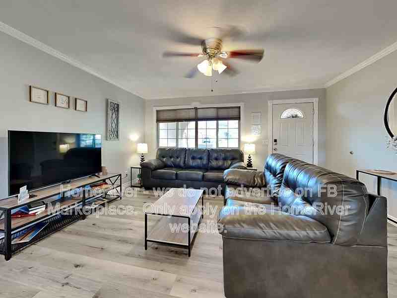 3196 Aztec Drive - Photo 3 of 24