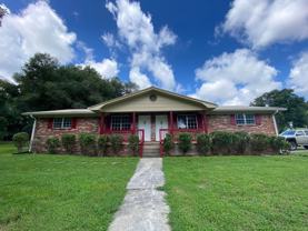 2232 Basswood Pl Se #B - Photo 1 of 1