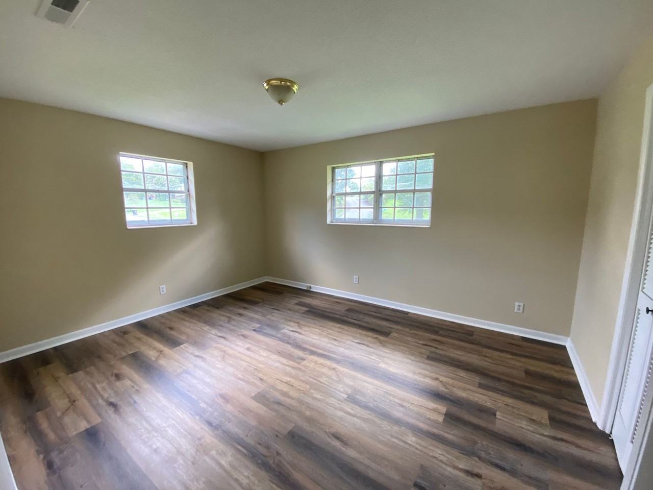 2232 Basswood Pl Se #B - Photo 7 of 10